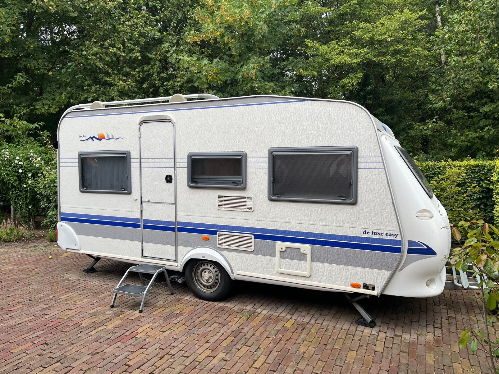 Hobby 450 UF de luxe Easy, Caravans en Kamperen, Caravans, Vast bed, Rondzit, Hobby, 750 - 1000 kg