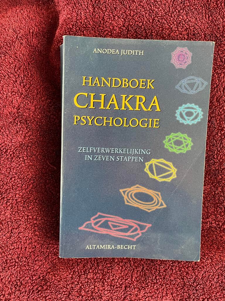 Handboek Chakra Psychologie - Anodea Judith, Ophalen of Verzenden, Zo goed als nieuw