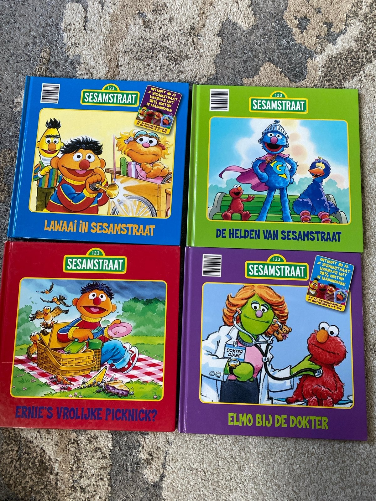 8 Sesamstraat boeken: Lawaai, Helden, Picknick, Dokter en me, Boeken, Gelezen, Fictie algemeen, Jongen of Meisje, Ophalen of Verzenden
