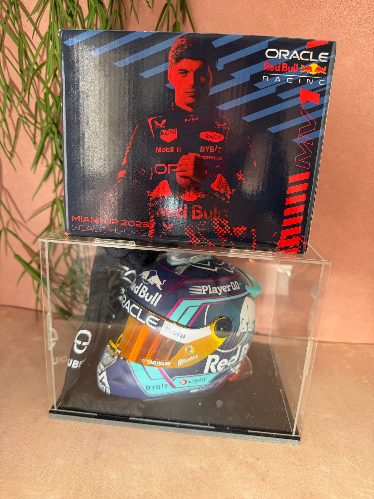 Max Verstappen Miami GP 2023 schaal 1:2 helm, Verzamelen, Automerken, Motoren en Formule 1, Ophalen, Nieuw, Formule 1