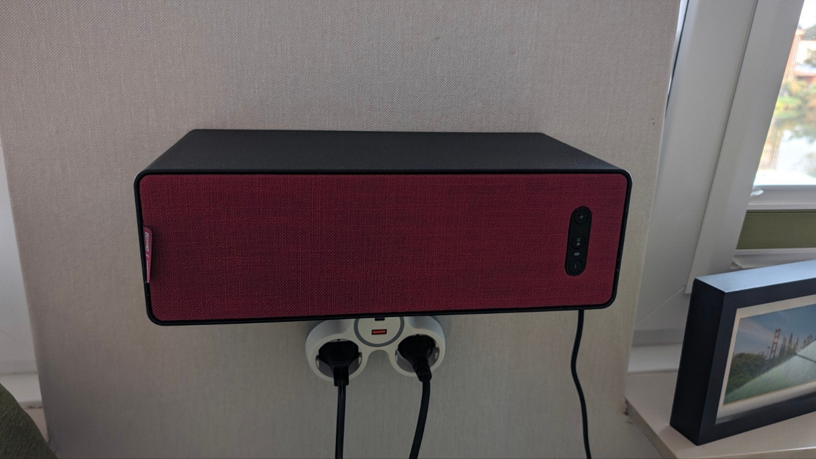3x IKEA Symfonisk speakers,draadloos laadschap, 3 muurbeugel