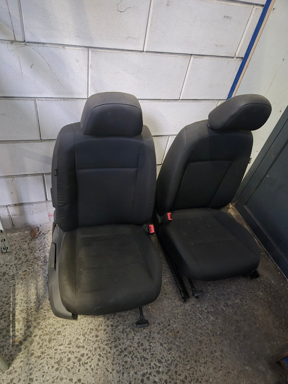 Caddy MK4 Stoelen - Comfort en Kwaliteit voor Bedrijfswage, Auto-onderdelen, Ophalen, Gebruikt, Volkswagen