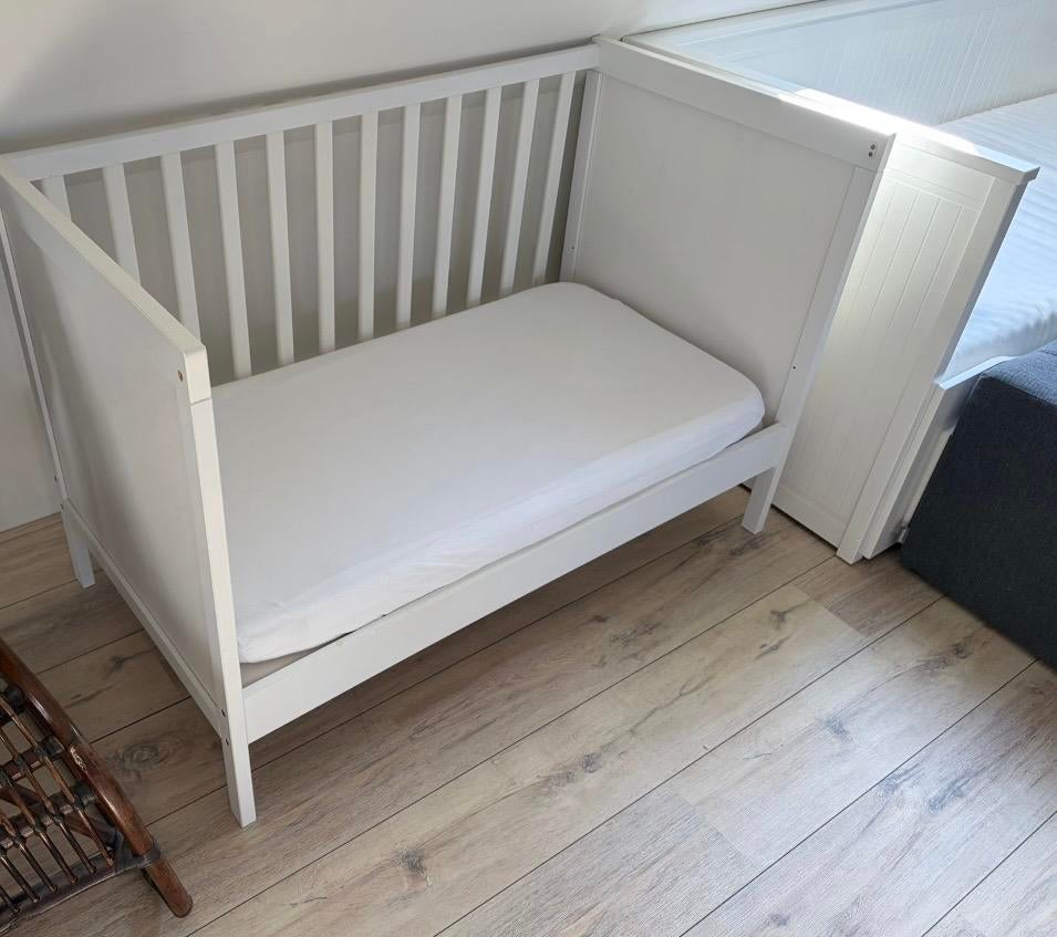 Ikea Sniglar ledikant - Wit, Ophalen, 140 tot 160 cm, Zo goed als nieuw, Lattenbodem