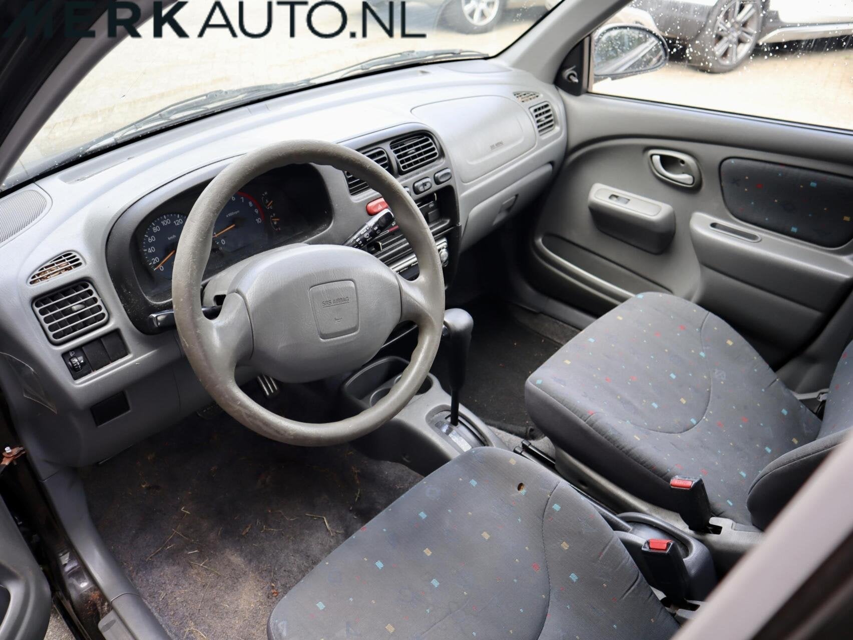 Suzuki Alto 1.1 GLS Automaat - Opknapper!, Auto's, Suzuki, 4 cilinders, Zwart, Origineel Nederlands, Bedrijf