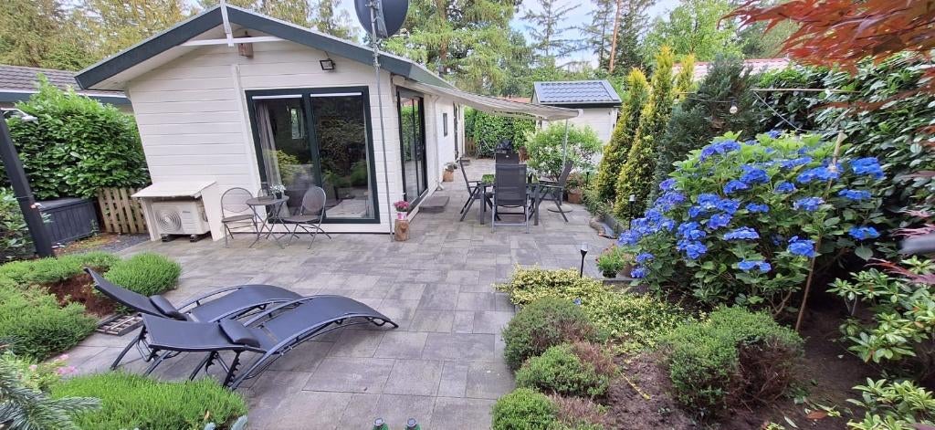 Chalet met prachtige tuin te koop in Vorden, 45 m², Chalet, Gelderland, 2 slaapkamers