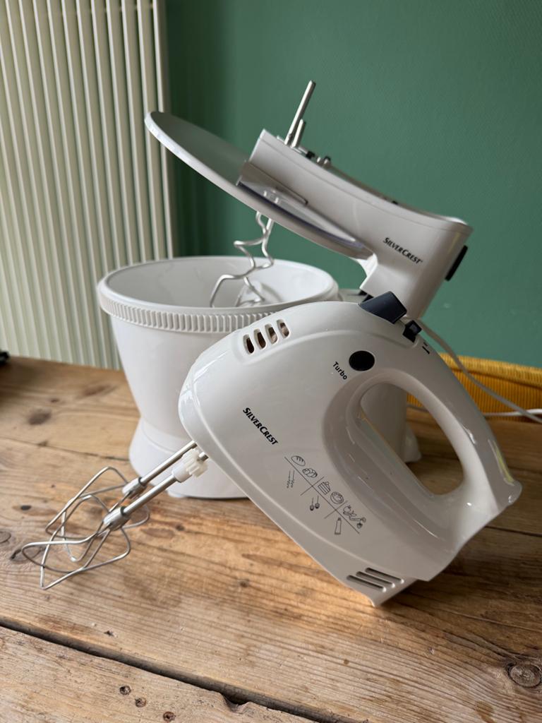 Keukenmachine met losse handmixer - SilverCrest, Witgoed en Apparatuur, Keukenmixers, 2 tot 3 liter, Ophalen of Verzenden, Gebruikt