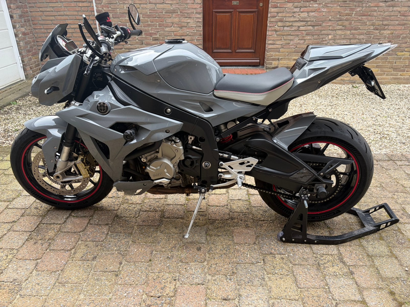 Nette BMW S1000R 2015 zwart/nardo grey, Motoren, Motoren | BMW, 4 cilinders, Motorrijbewijs A, Handvatverwarming, Gebruikt