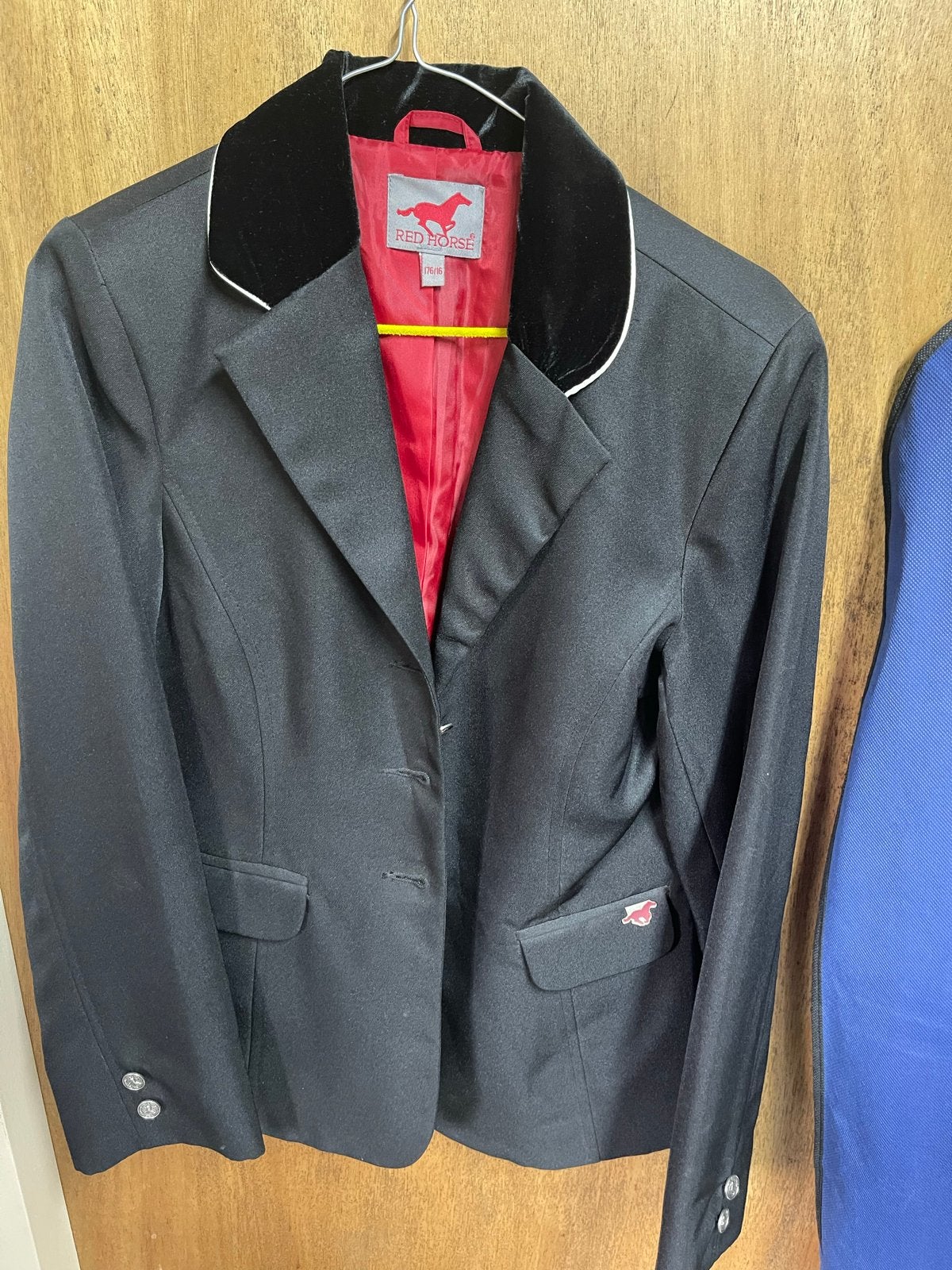 Red Horse Zwart Rijjasje met Fluweel Kraag, Kleding | Dames, Overige Dameskleding, Ophalen of Verzenden, Gedragen