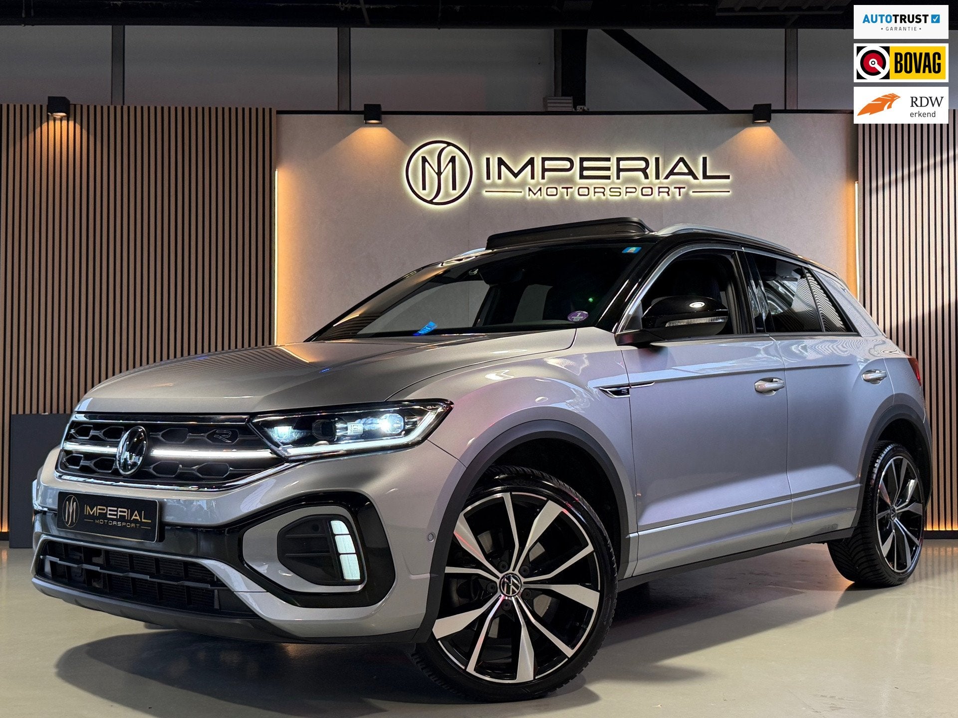 Volkswagen T-Roc 1.5 TSI R-Line Pano|Leder|Beats|Keyl|Led|IQ, Dealer onderhouden, 1258 kg, 4 cilinders, 150 pk