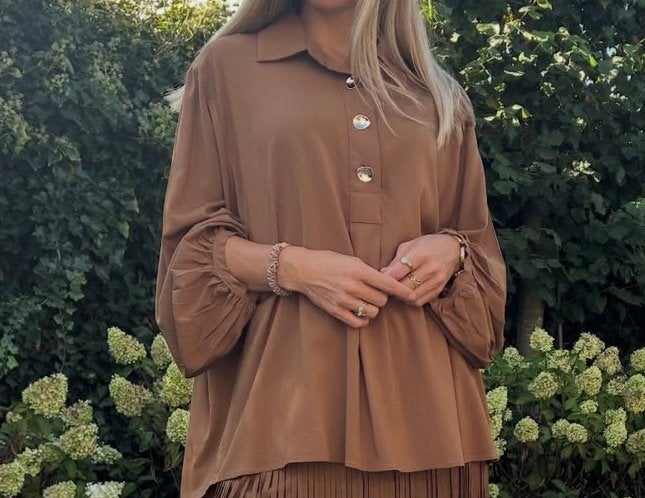 LUMINA losvallende top camel mt TU
