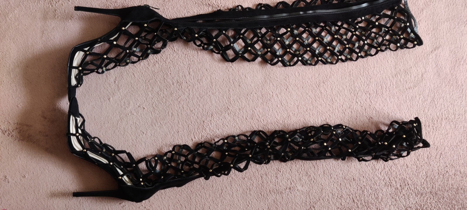 kinky open  laarzen  maat 40 41, Ophalen of Verzenden, Zo goed als nieuw, Zwart, Hoge laarzen