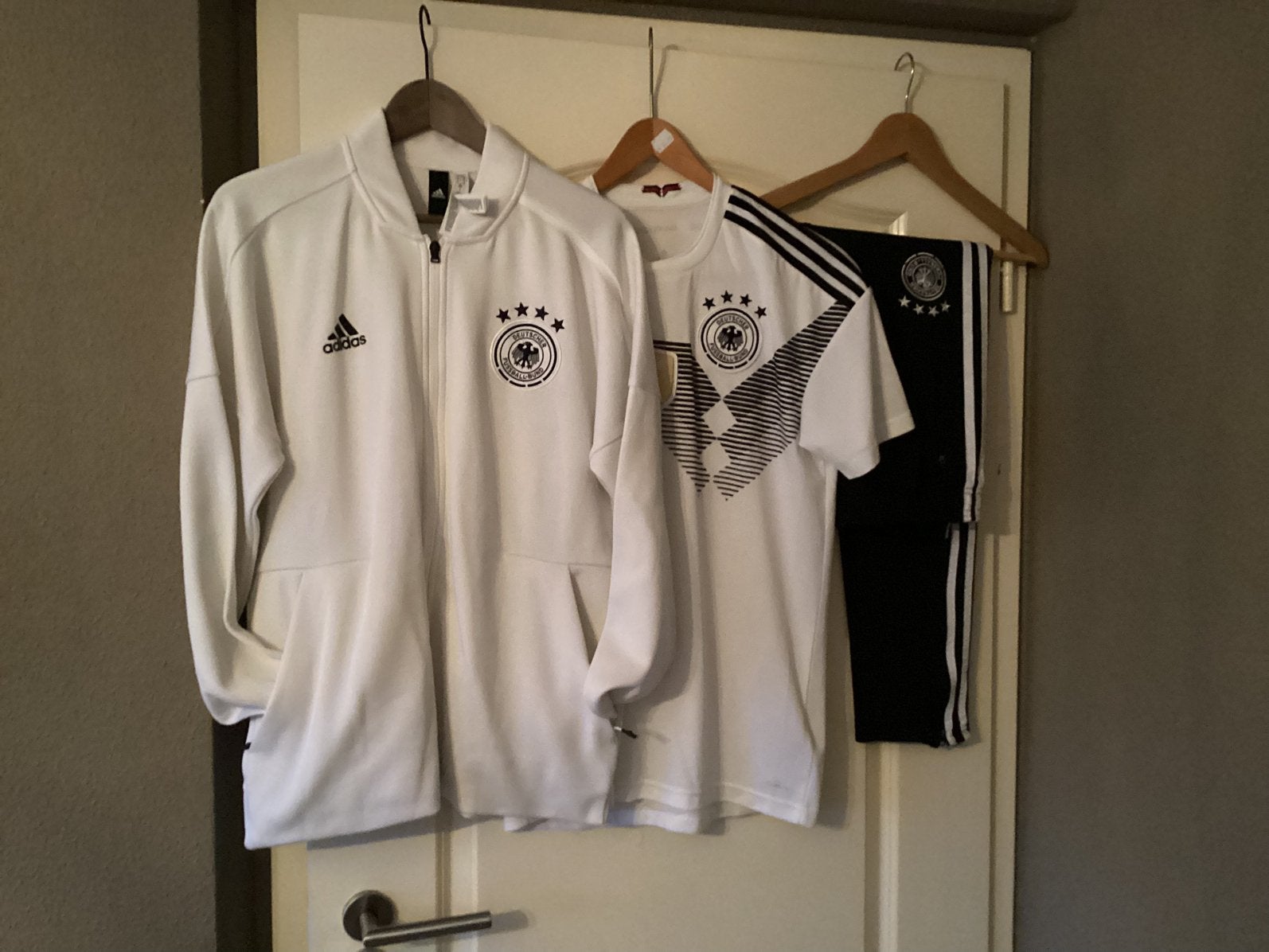 Prachtige trainingspak Adidas Maat M te koop, Ophalen of Verzenden, Zo goed als nieuw, Trainingspak