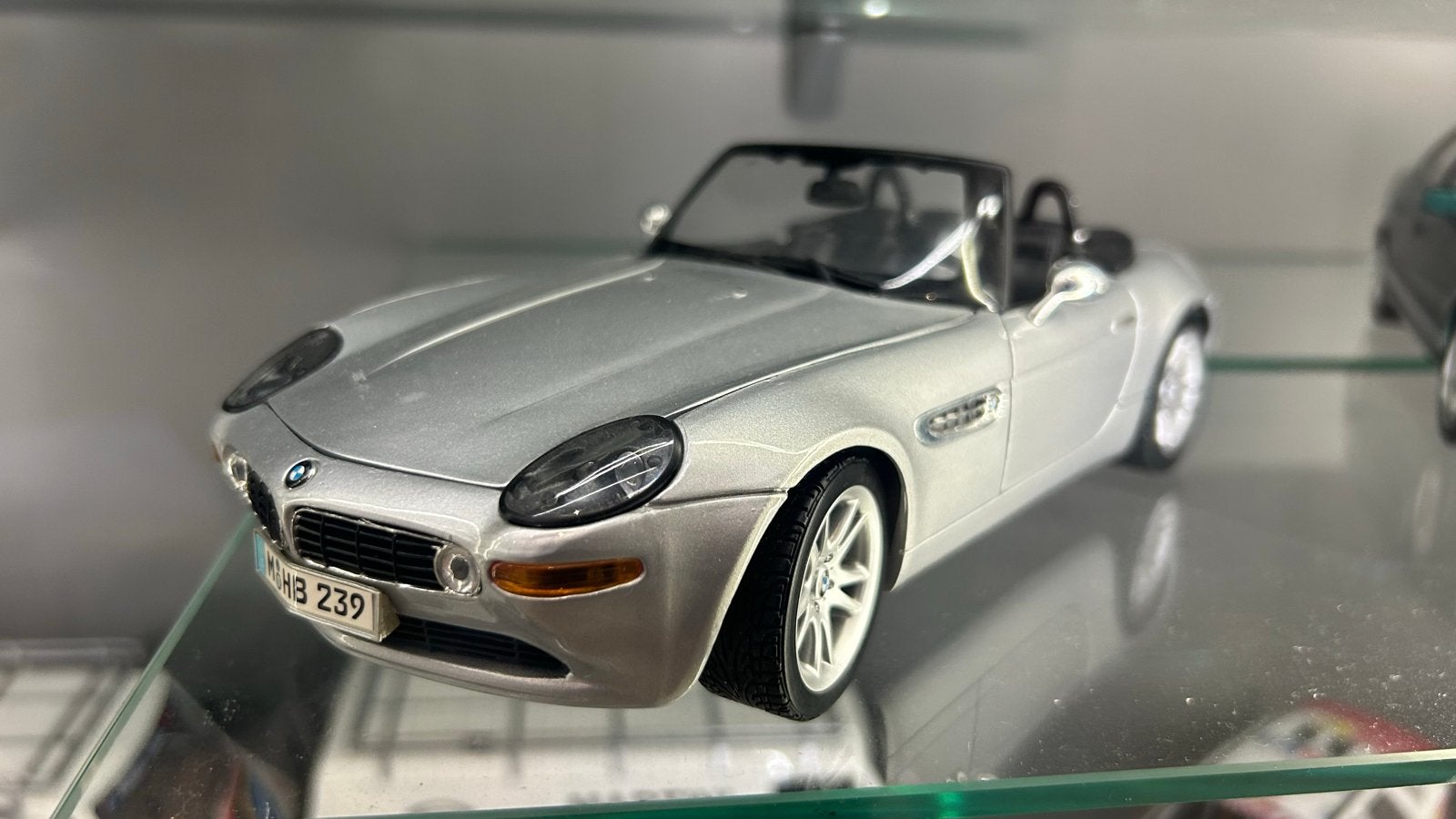 Maisto 1:18 BMW Z8 Diecast Modelauto - Zilver, Hobby en Vrije tijd, Modelauto's | 1:18, Ophalen of Verzenden, Zo goed als nieuw