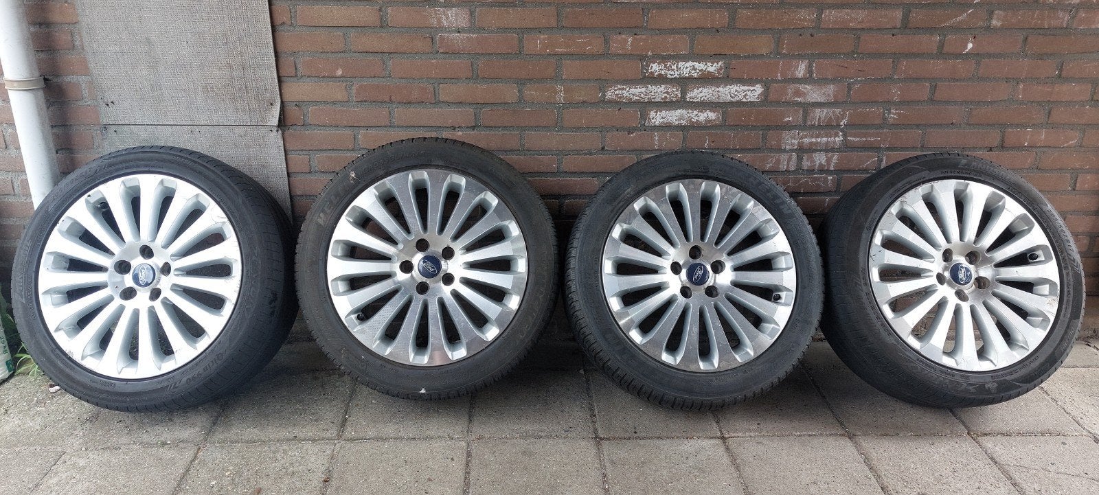 4 originele Ford Ronal velgen 17 inch 5 x 108 met banden., Ophalen, Gebruikt, Banden en Velgen, 17 inch