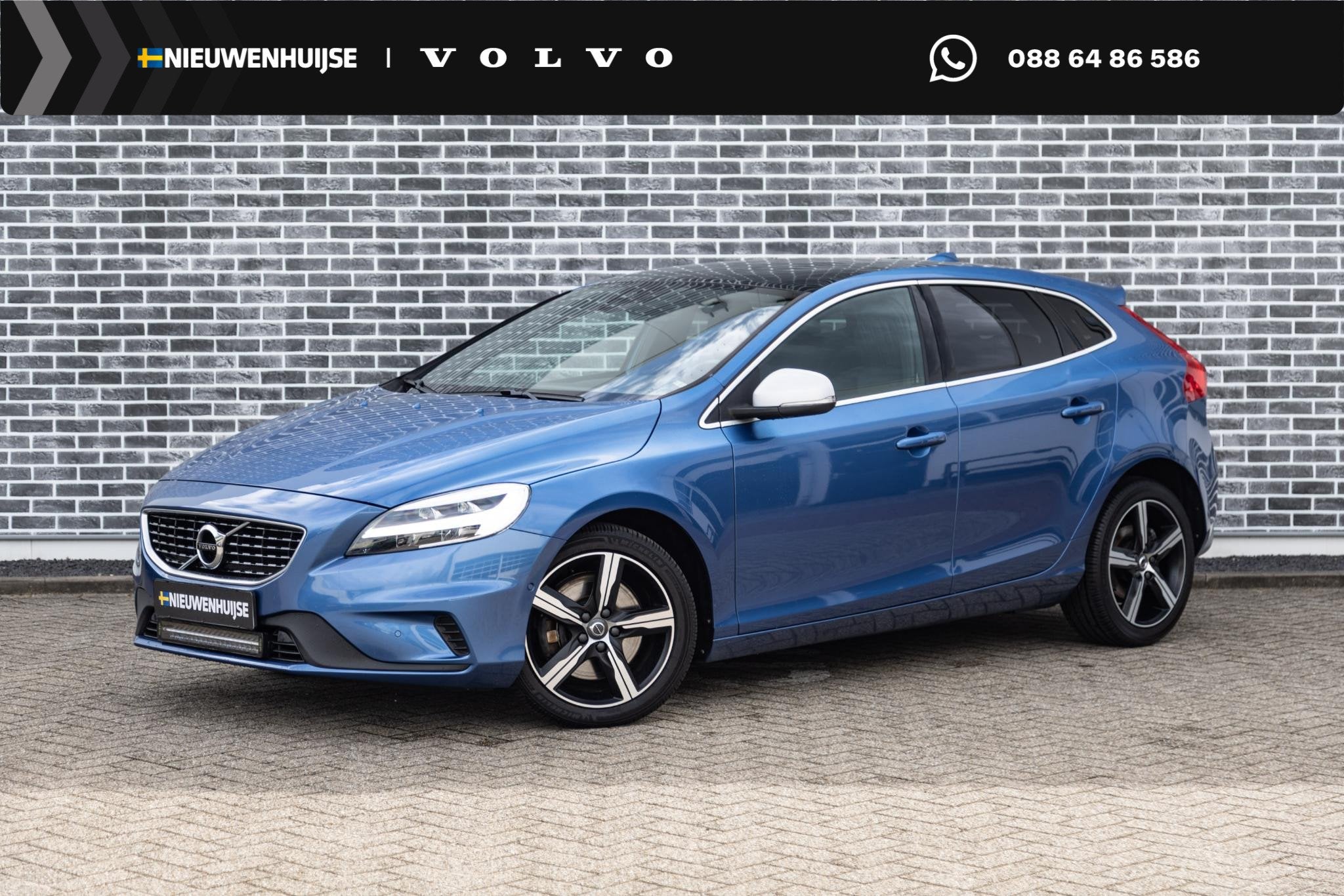Volvo V40 1.5 T3 Polar+ Sport | R-Design | Panoramadak | Har, Euro 6, 4 cilinders, Blauw, Origineel Nederlands