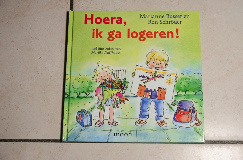 Hoera, ik ga logeren / Marianne Busser Dagmar Stam, Ophalen of Verzenden, Zo goed als nieuw, Fictie algemeen, Voorleesboek