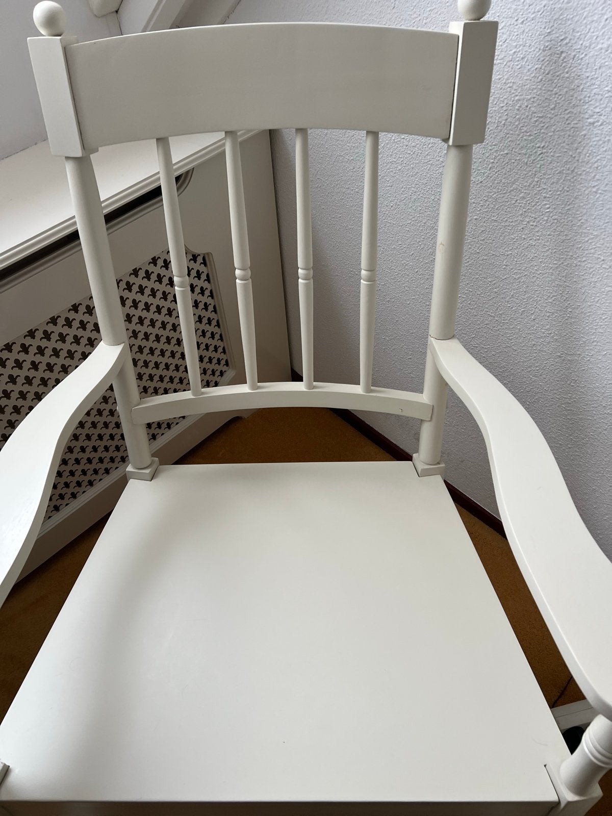 Comfortabele witte schommelstoel, Huis en Inrichting, Ophalen, Gebruikt, Wit, Eén