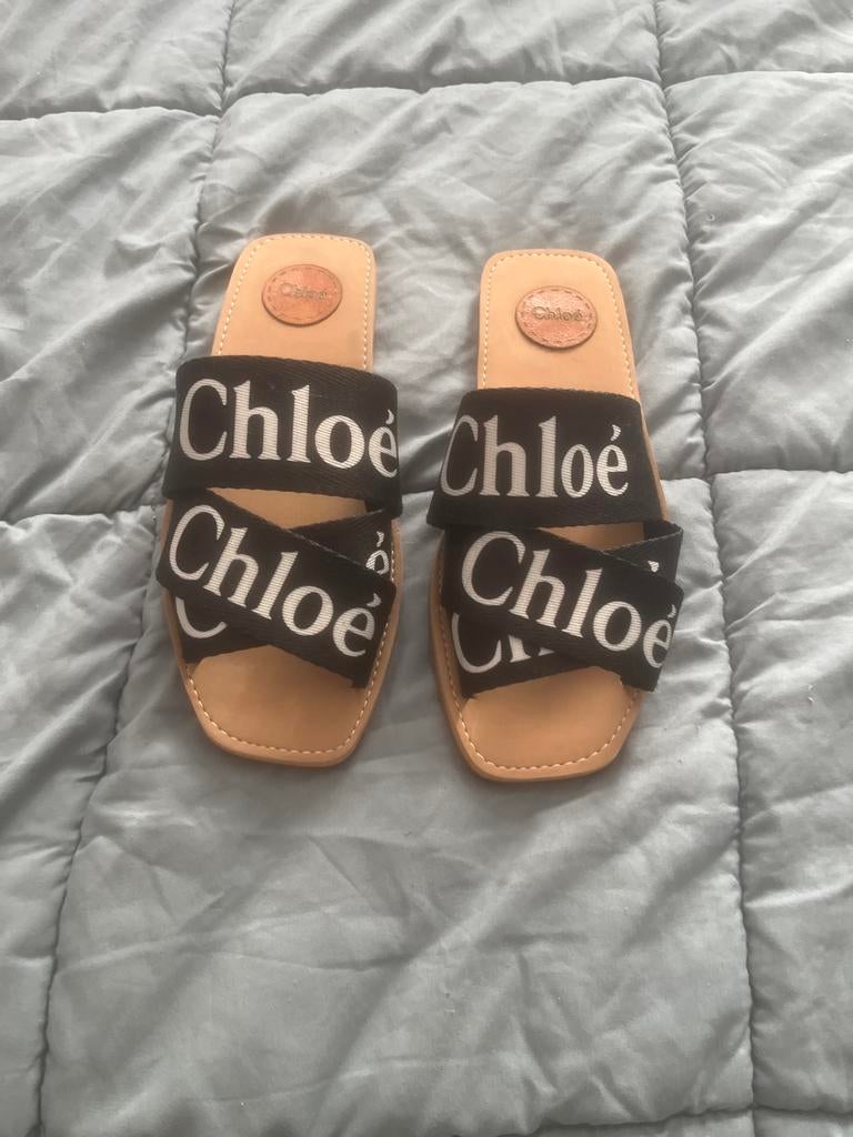 Nieuwe Chloé slippers maat 39, Kleding | Dames, Schoenen, Slippers, Zwart, Nieuw, Ophalen of Verzenden