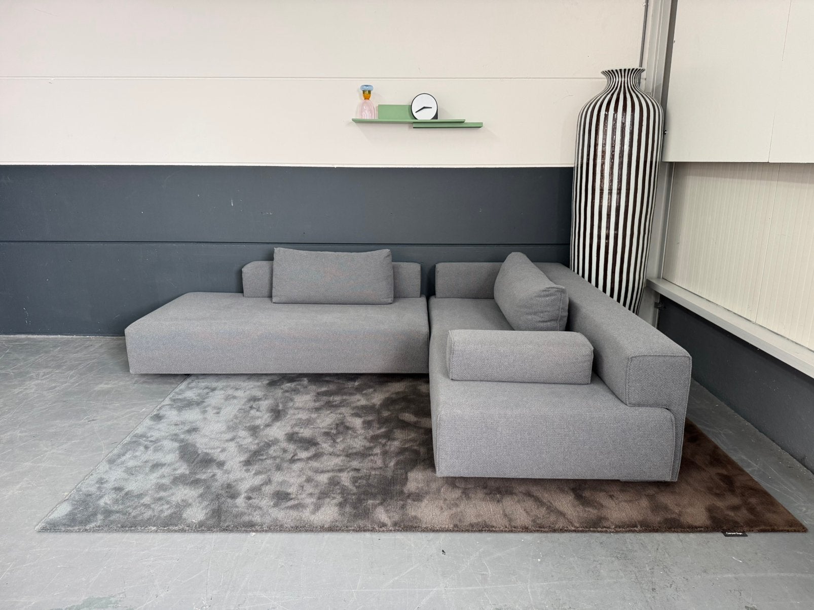 Nieuwstaat Eyye Cella hoekopstelling | Eyye Cella, 250 tot 300 cm, Hoekbank, Eyye, Zo goed als nieuw