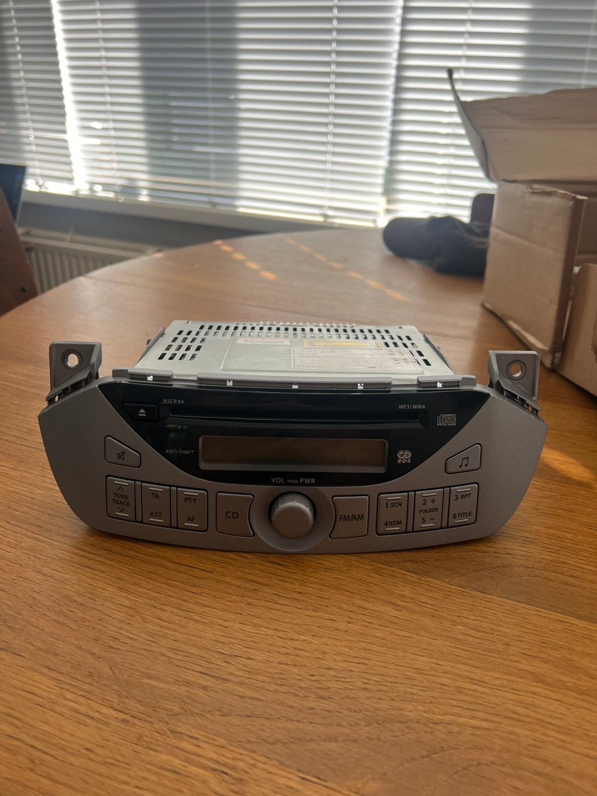 Suzuki alto of nissan pixo originele nippon radio, cd speler, Ophalen of Verzenden, Zo goed als nieuw
