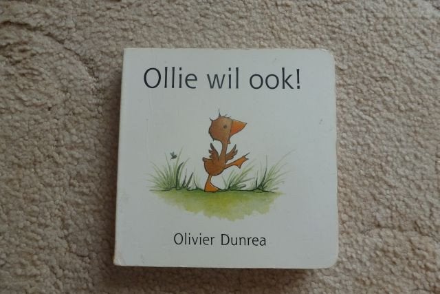 Een heel leuk kinder boek ollie wil ook, Ophalen of Verzenden, Zo goed als nieuw, Fictie algemeen