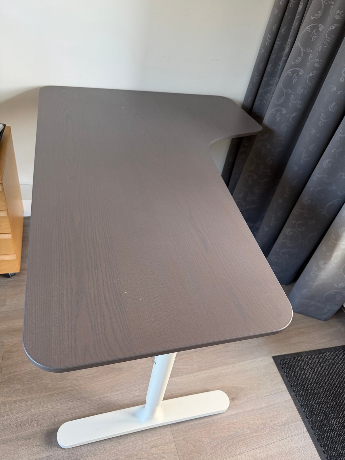 IKEA Bekant hoekbureau grijs met wit onderstel, Ophalen, Gebruikt, Hoekbureau, IKEA