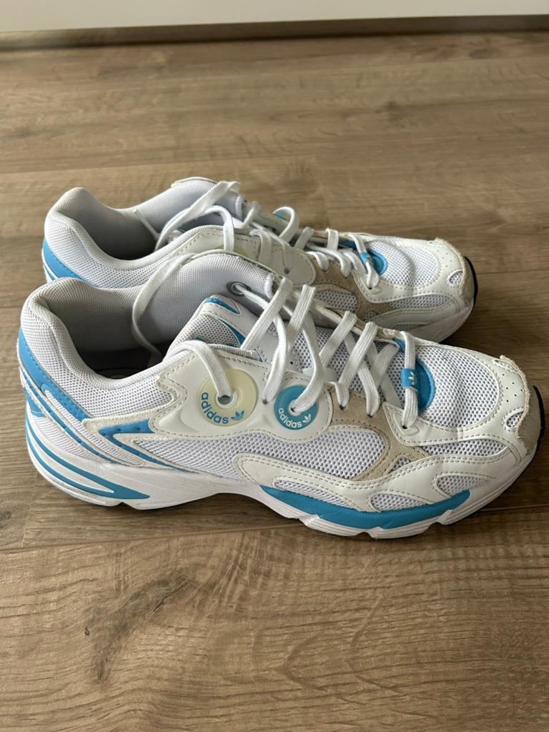 Adidas dames sneakers, Kleding | Dames, Schoenen, Ophalen of Verzenden, Zo goed als nieuw