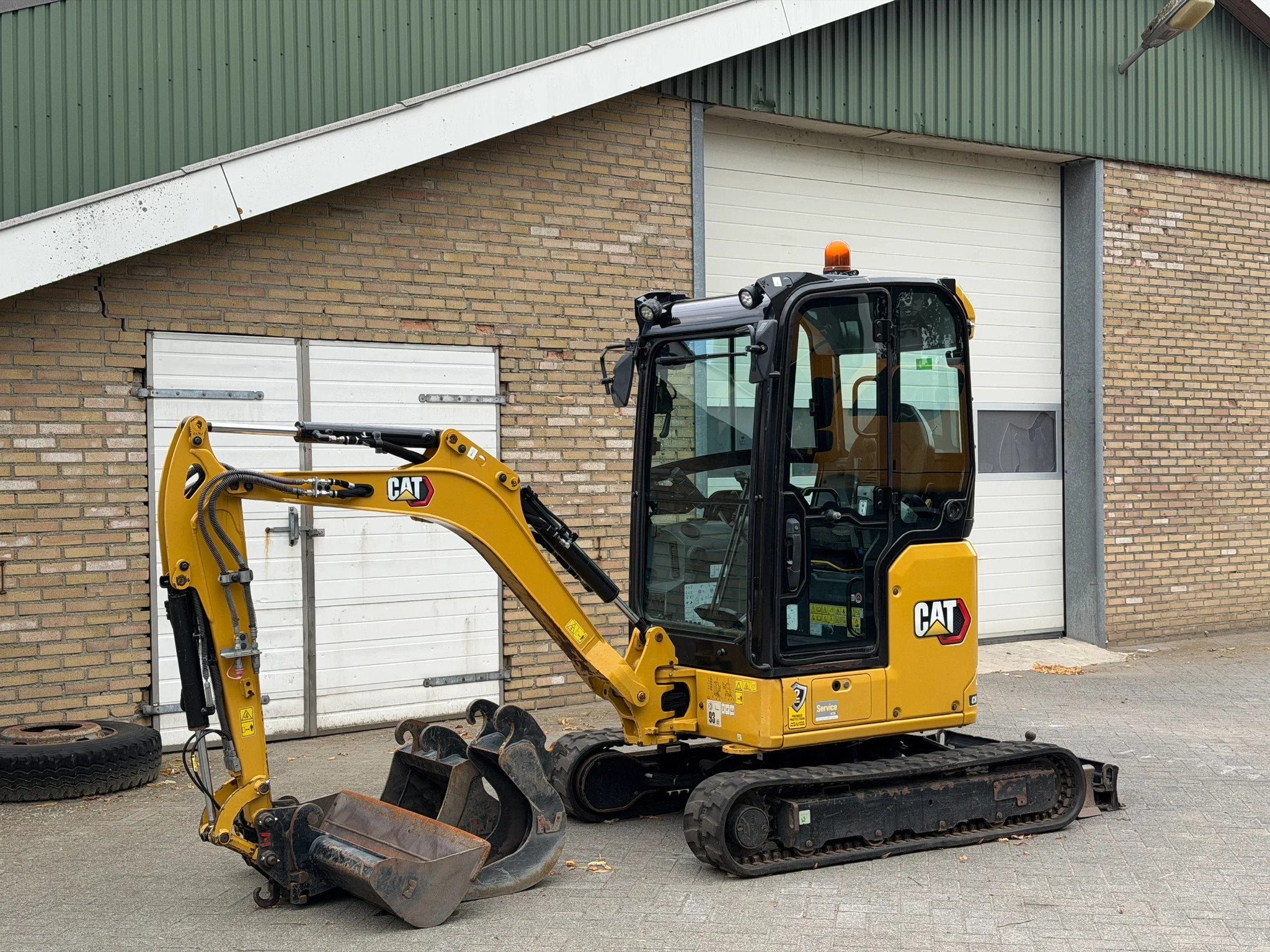Caterpillar 302-05CR (bj 2022), Graafmachine