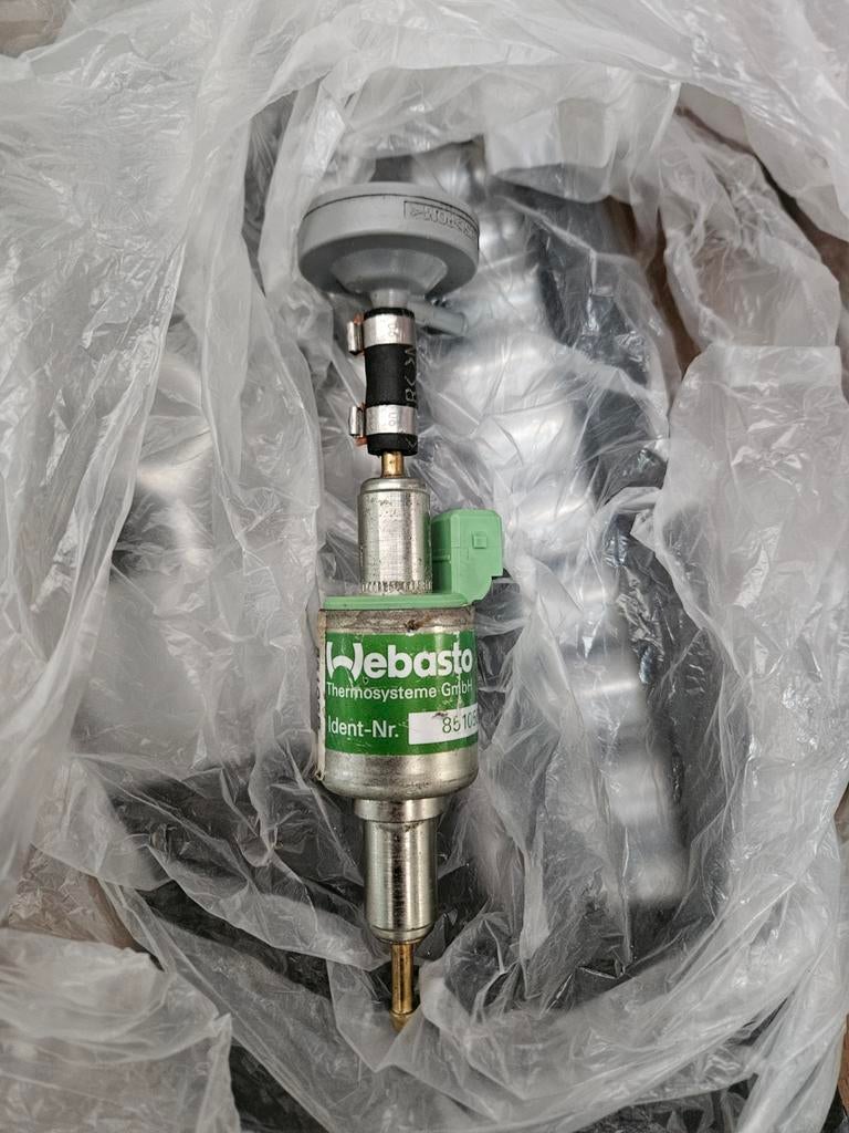 Webasto Brandstofpomp 85105B -  24 volt, Ophalen, Gebruikt, Overige automerken