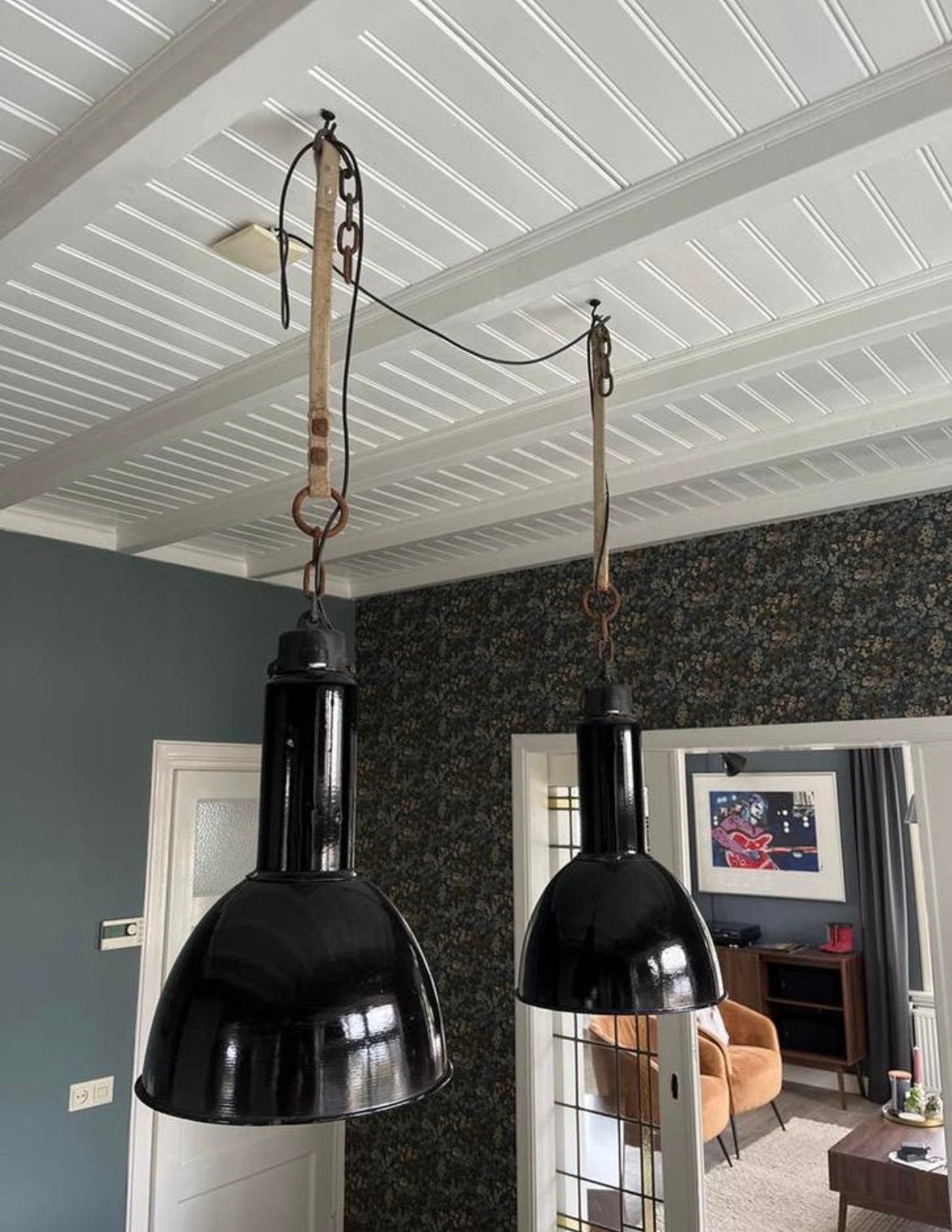2 zwarte industriele emaille hanglampen, bauhaus, Huis en Inrichting, Lampen | Hanglampen, Ophalen of Verzenden, Gebruikt