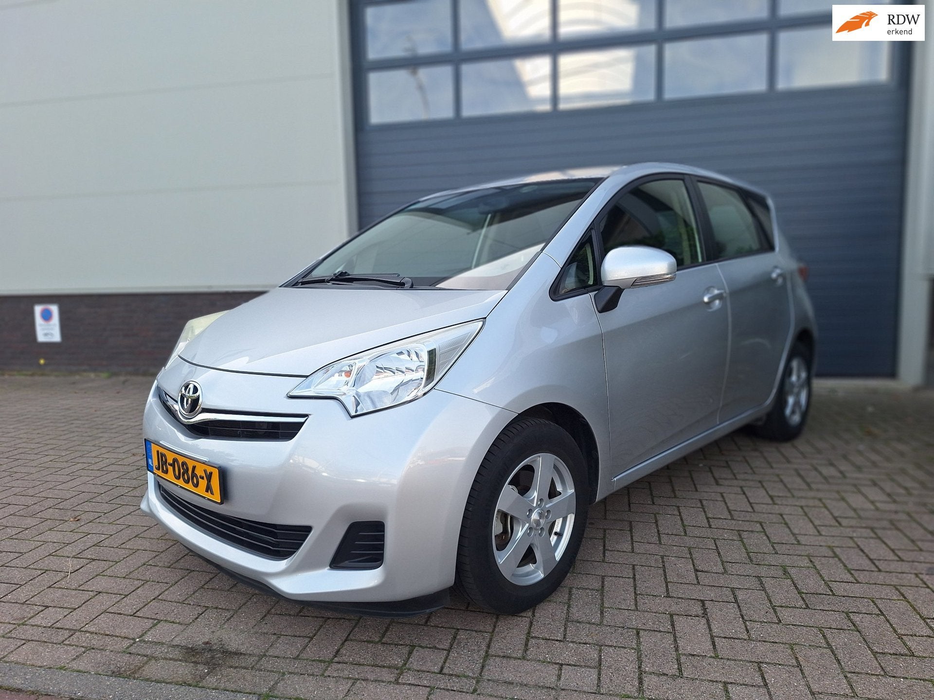 Toyota Verso-S | 1.3 VVT-i Aspiration | Airco | Automaat | C, Auto's, Euro 5, Stof, Gebruikt, 4 cilinders
