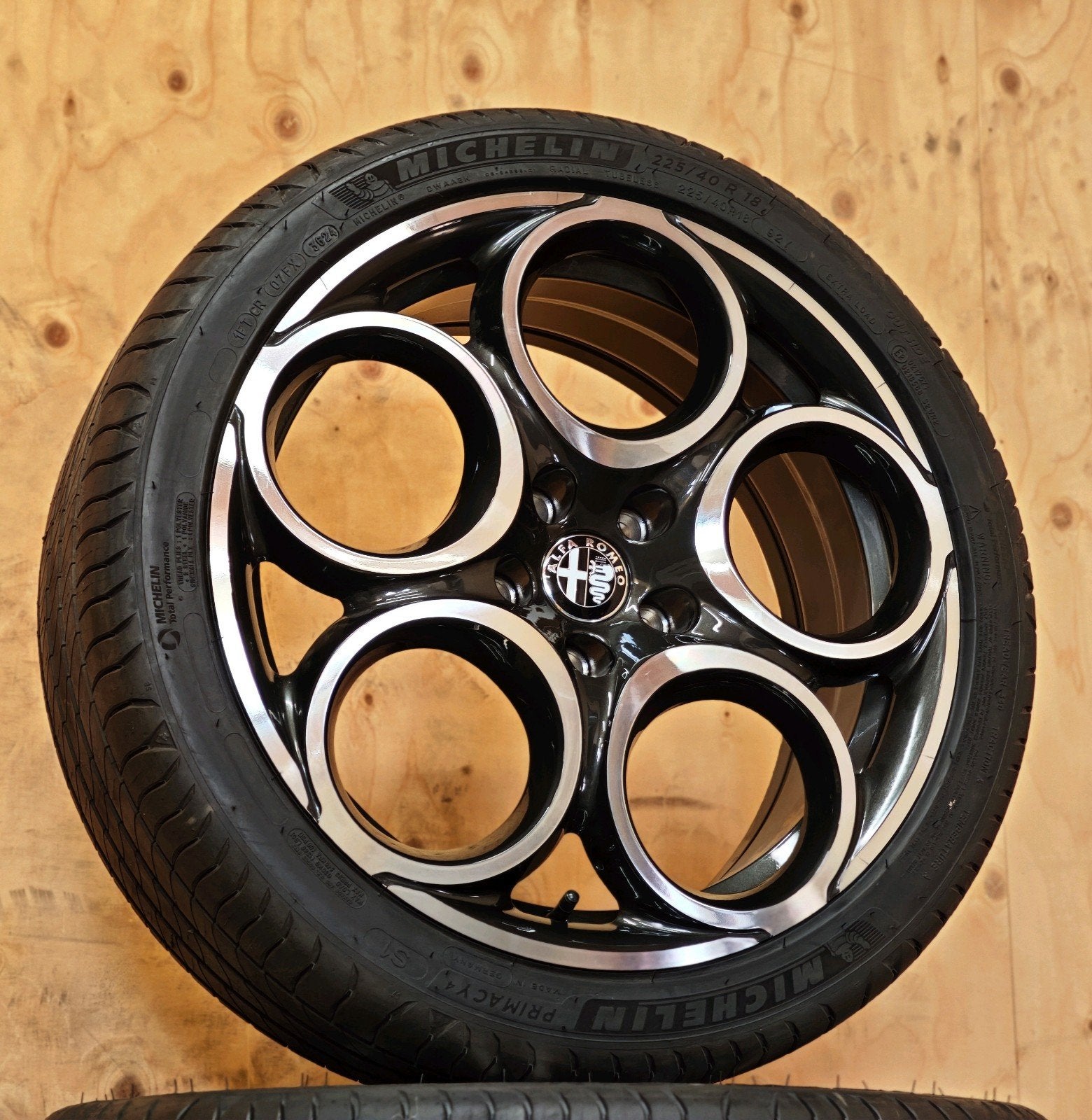 Org. 18" Alfa Romeo Giulietta wielen velgen banden, 🛞, 🛞, Banden en Velgen, Nieuw