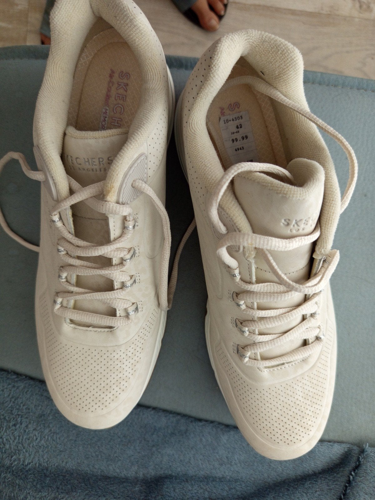 Nieuw Skechers maat 42 panterprint, Skechers, Beige, Nieuw, Ophalen of Verzenden
