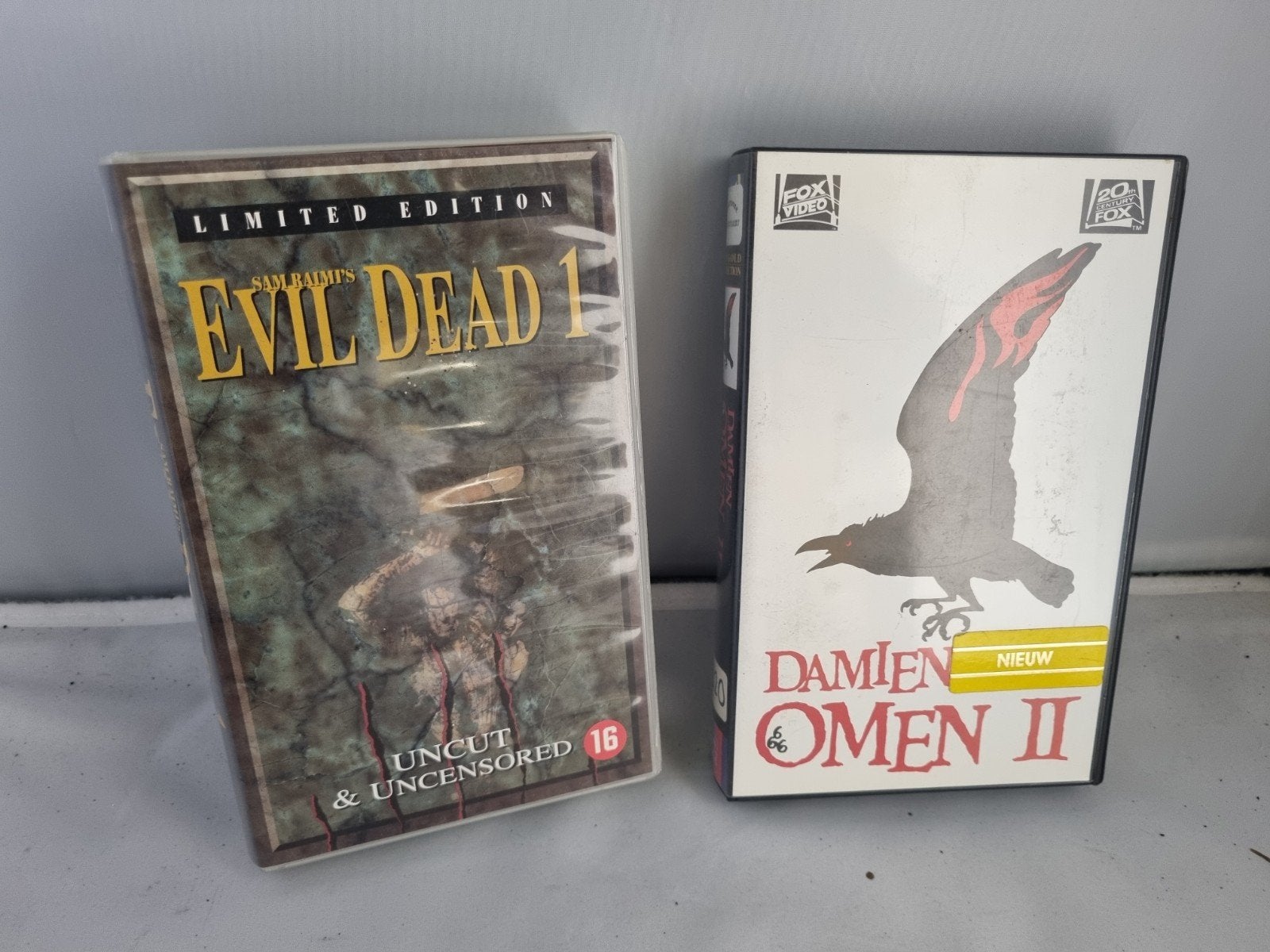 Vintage VHS films jaren 80/90: Evil Dead 1 & Damien Omen II, Horror, Nederlands ondertiteld, Vanaf 16 jaar, Ophalen of Verzenden