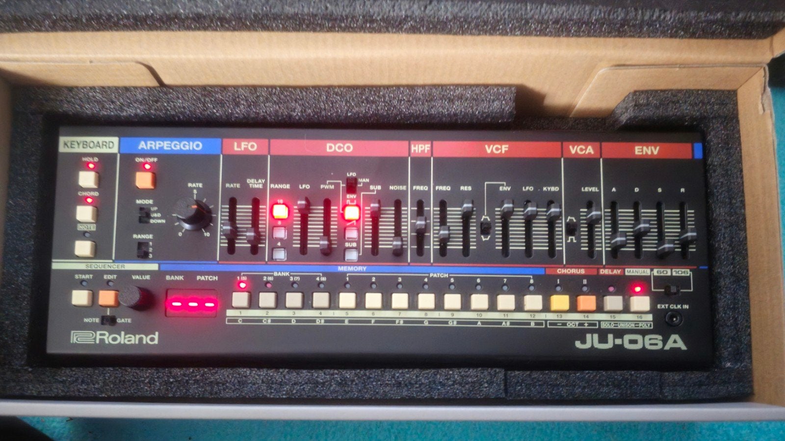 Roland Boutique JU-06A Synthesizer ALLEEN OPHALEN!, Ophalen, Zo goed als nieuw, Overige aantallen, Roland