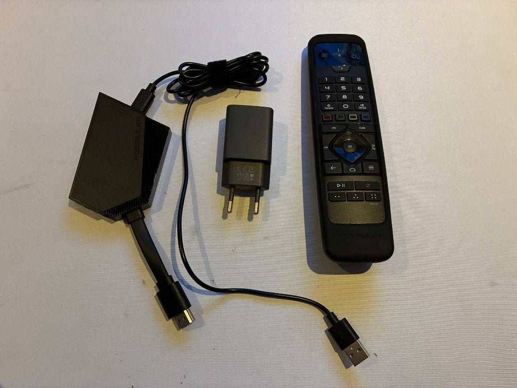 Formuler Mini / IPTV box - ZGAN - originele doos, Ophalen of Verzenden, Zo goed als nieuw, HDMI, Zonder harde schijf