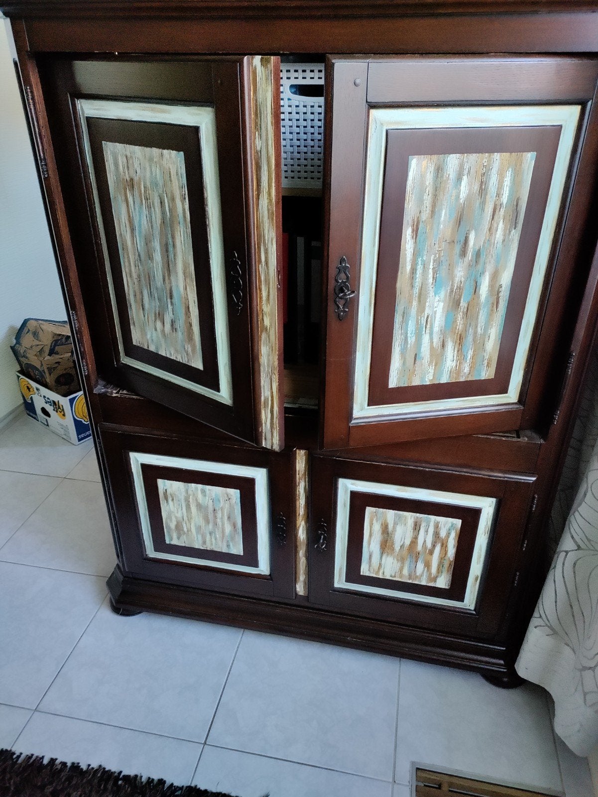 Unieke handgeschilderde houten kast, Antiek en Kunst, Ophalen