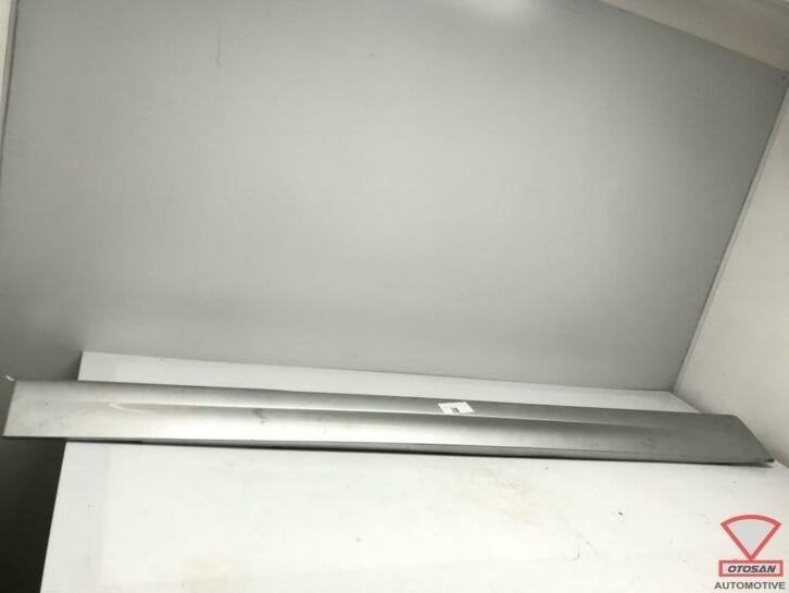 bmw 3 serie e90 side skirt rechts 15857711, Auto-onderdelen, Petuelring 130
80788  Munich, DE, Gebruikt, Info@bmw.de, Links