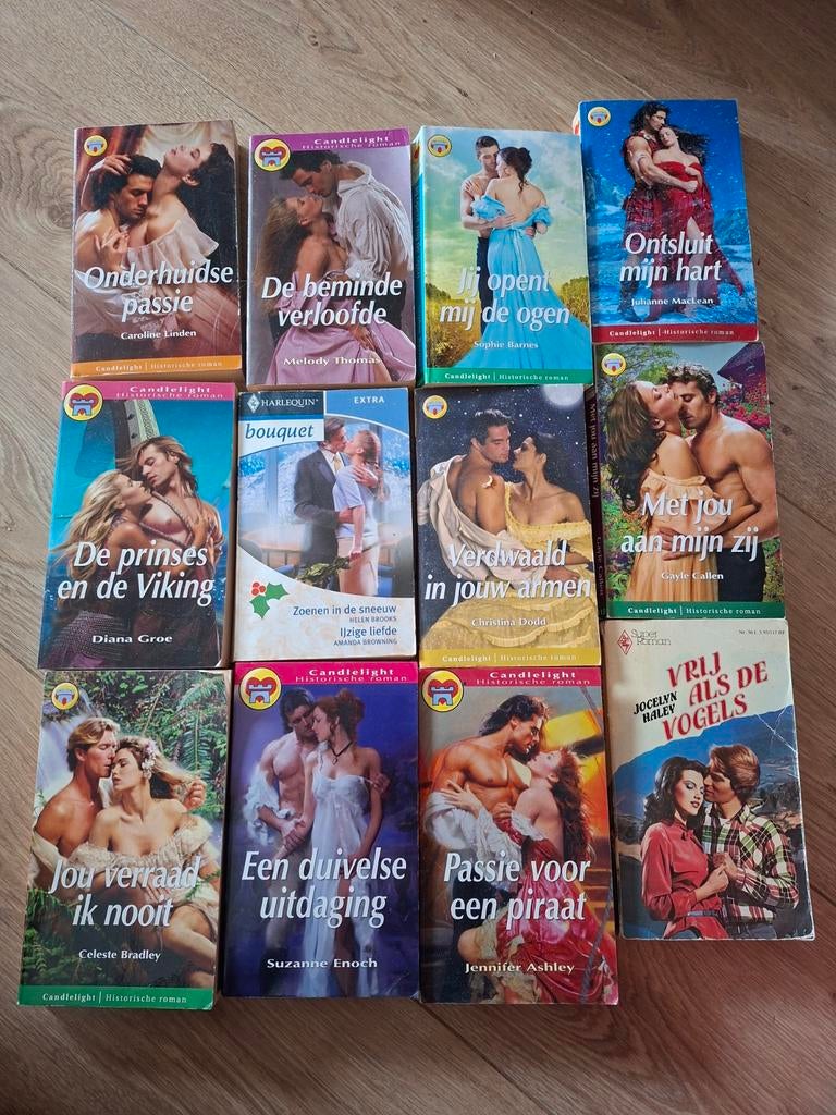Romannetjes - Diverse titels (12 stuks), Boeken, Romans, Gelezen, Nederland, Ophalen of Verzenden