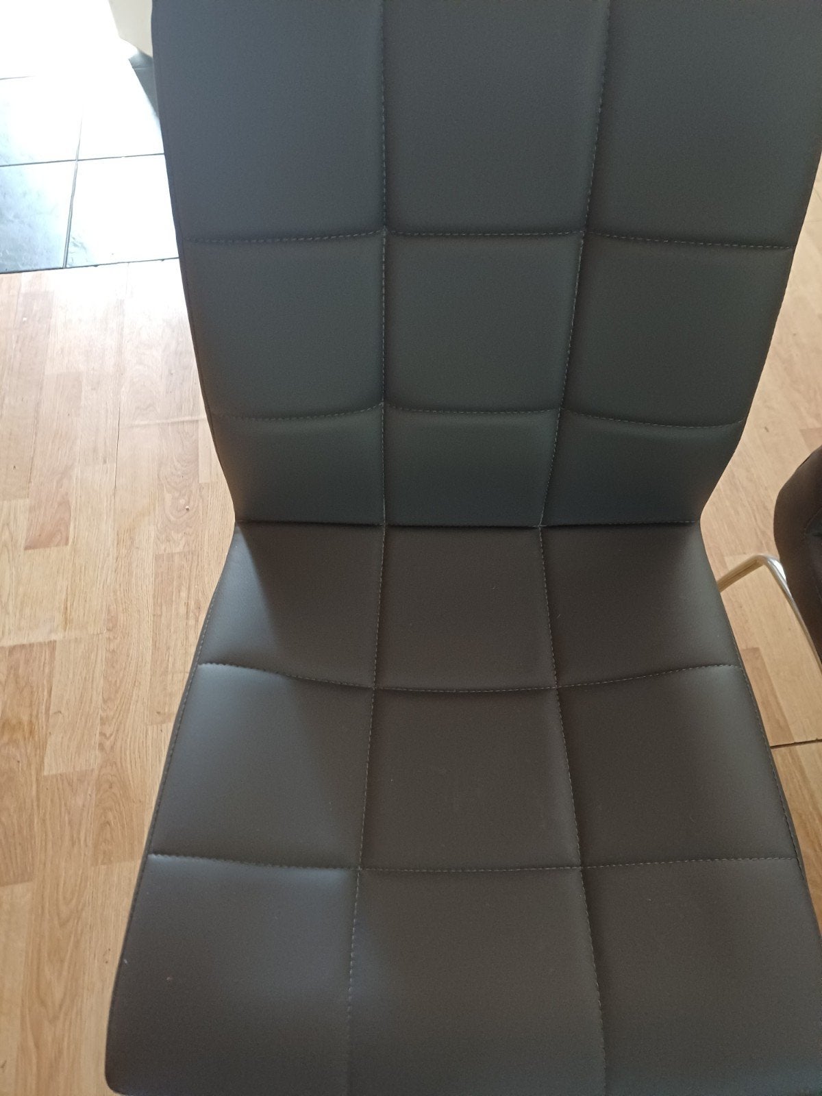 TE KOOP 2 MOOIE STOELEN, Huis en Inrichting, Ophalen of Verzenden, Grijs