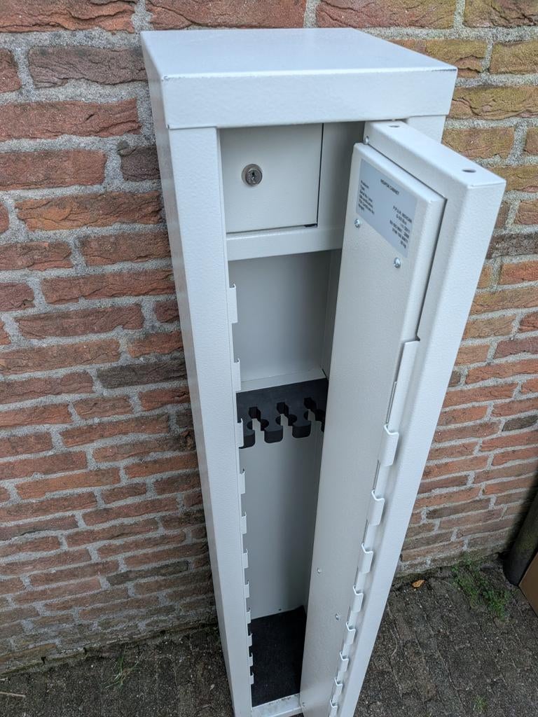 Gecertificeerde kluis met munitiecompartiment, Ophalen, Zo goed als nieuw