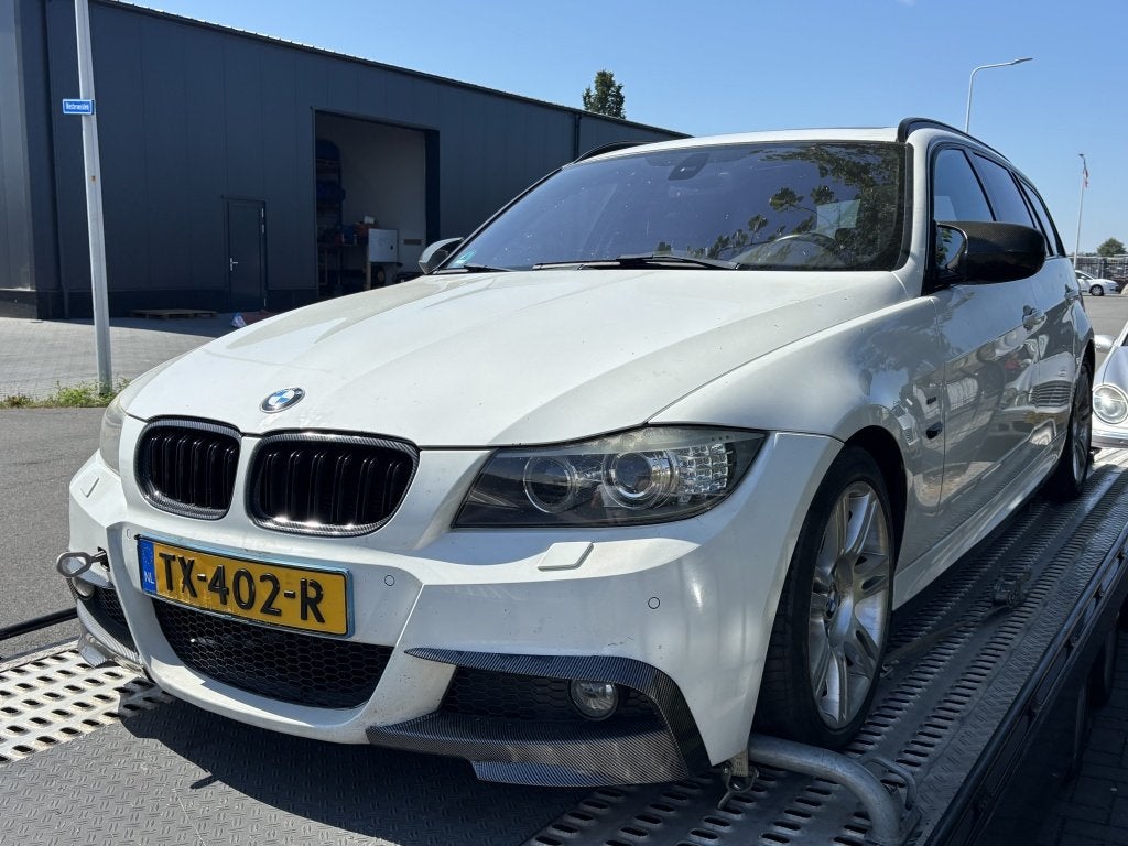 BMW 3 Serie Touring 320i M Sport Edition 2010 MOTORSCHADE, Auto's, Euro 5, Achterwielaandrijving, 4 cilinders, Wit