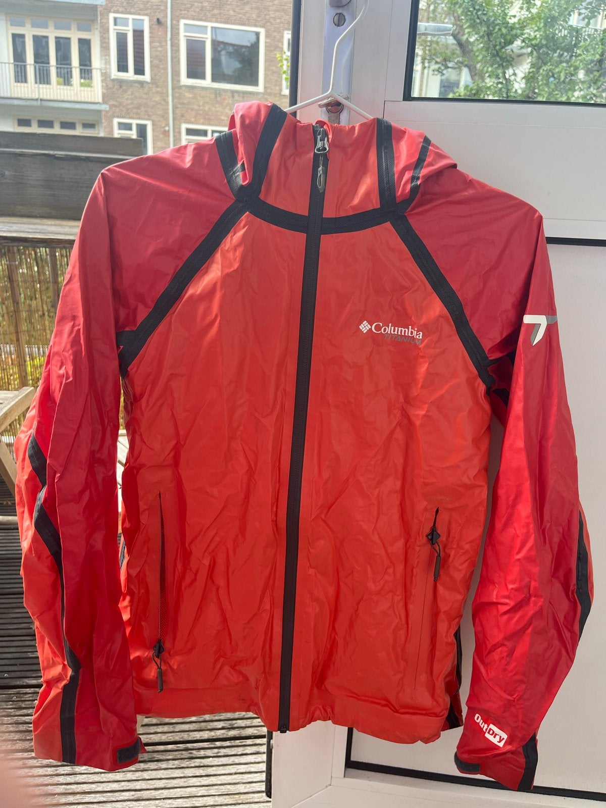 Columbia Titanium OutDry regenjas - Oranje/Zwart, Ophalen of Verzenden, Zo goed als nieuw, Maat 36 (S), Oranje