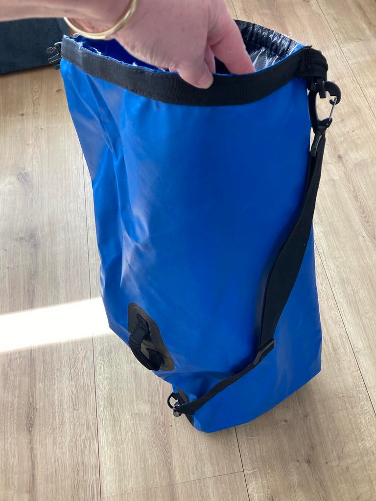Grote blauwe waterdichte tas - Dry Bag, Watersport en Boten, Accessoires en Onderhoud, Gebruikt, Overige typen, Ophalen of Verzenden
