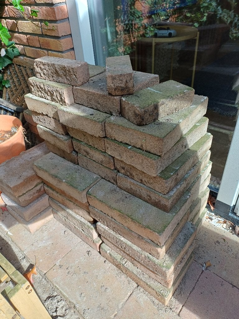 Tuin stenen rood/bruin 20 bij 30 gratis en zand, Ophalen, Gebruikt, Klinkers, 5 tot 10 m²