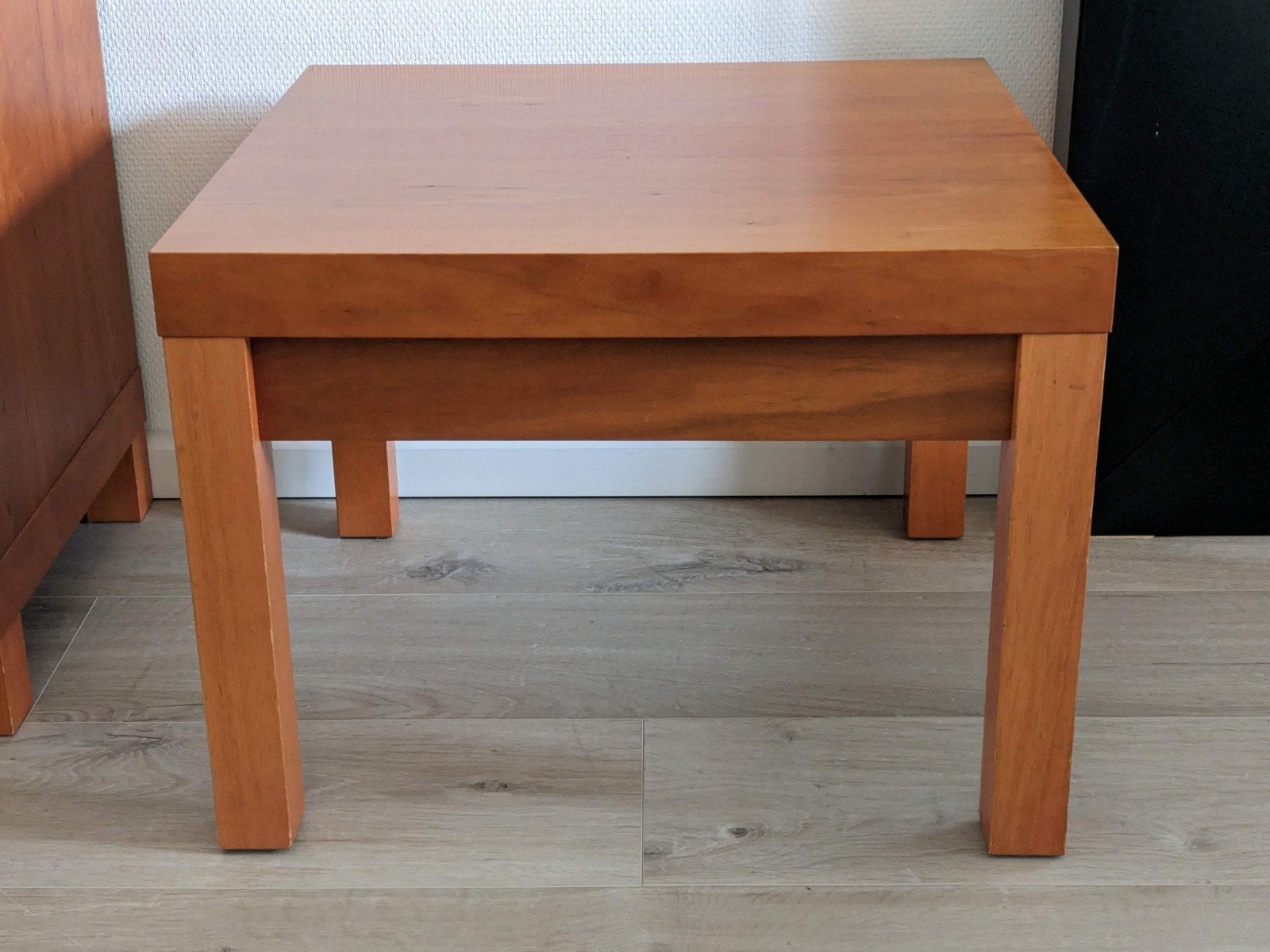 Stevige bijzettafel/salontafel van Trendhopper 55x55cm, Ophalen, Gebruikt, 50 tot 100 cm, Vierkant