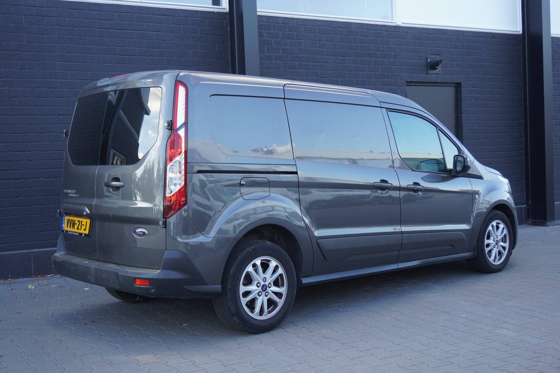 Ford Transit Connect 1.5 EcoBlue 120PK L2 Automaat Limited E, 1390 kg, Stof, Gebruikt, 4 cilinders