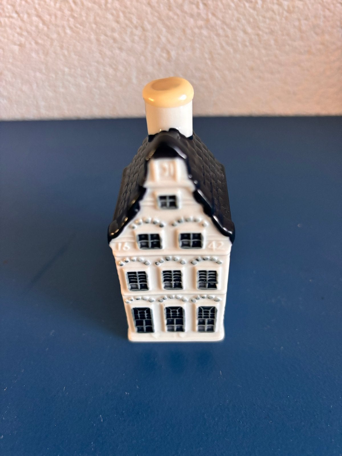 KLM huisje 17 Bols Amsterdam, Ophalen, Zo goed als nieuw