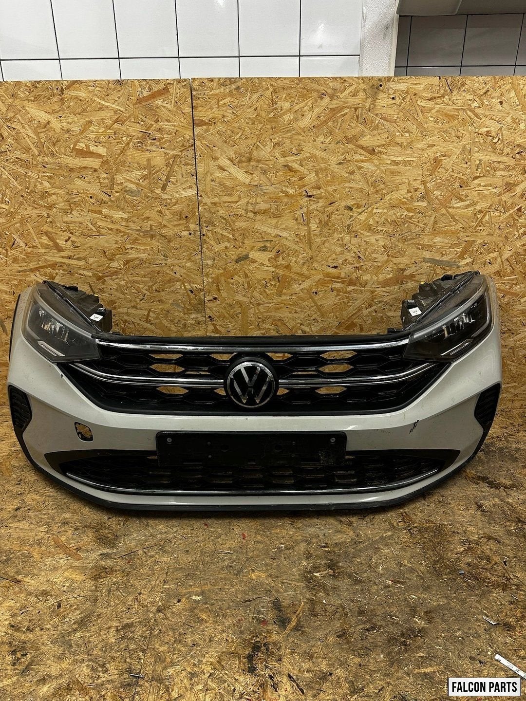 VW TAIGO COMPLETE VOORKOP. COMPLETE FRONT MET RADIATEUREN -, Gebruikt, -, Volkswagen, -