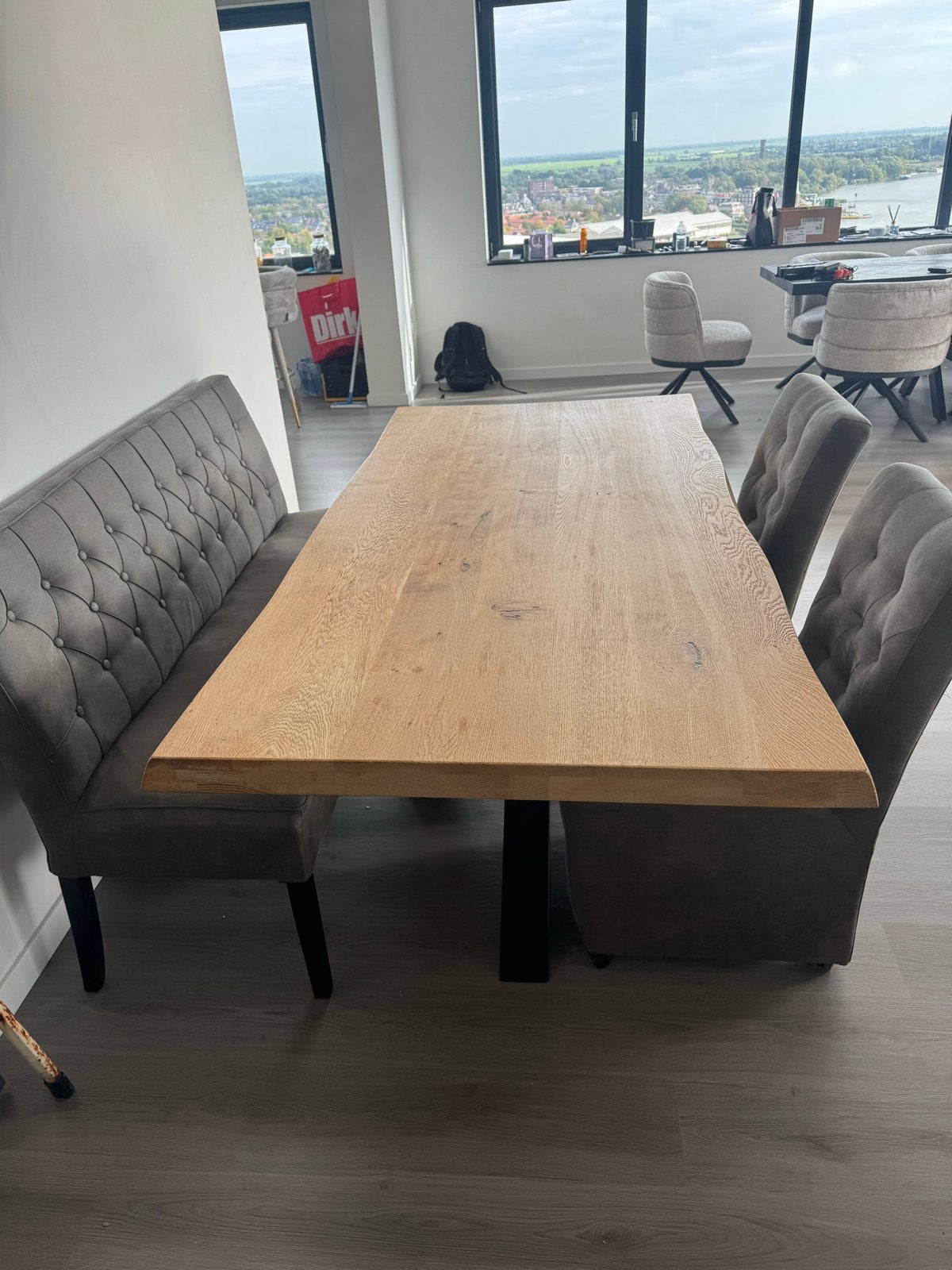 Eikenhouten eettafel met bank en stoelen, Huis en Inrichting, Ophalen of Verzenden, Zo goed als nieuw, 4 tot 6 stoelen